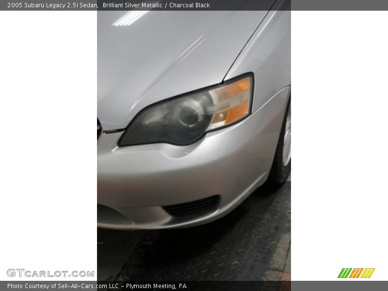 Brilliant Silver Metallic / Charcoal Black 2005 Subaru Legacy 2.5i Sedan