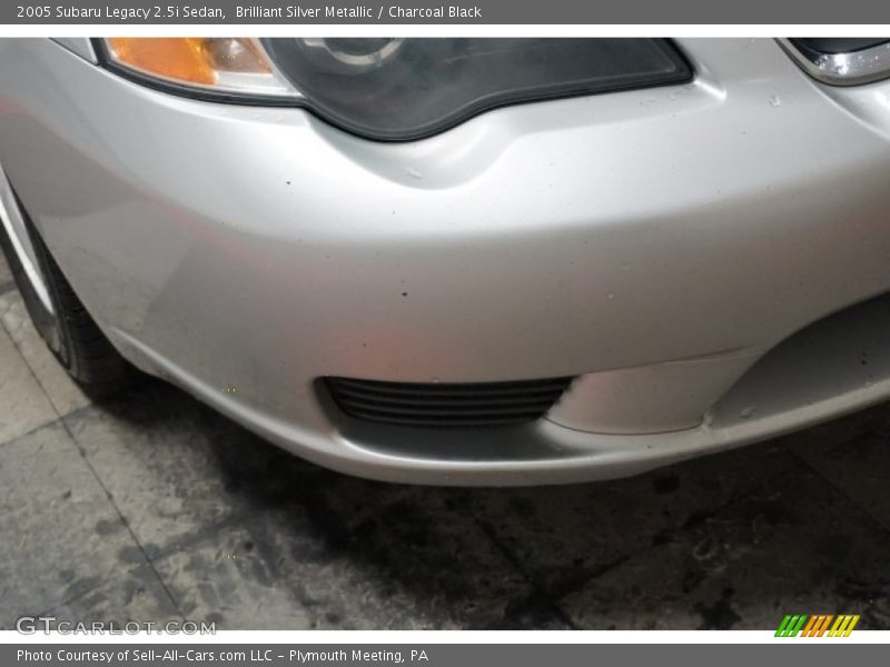 Brilliant Silver Metallic / Charcoal Black 2005 Subaru Legacy 2.5i Sedan