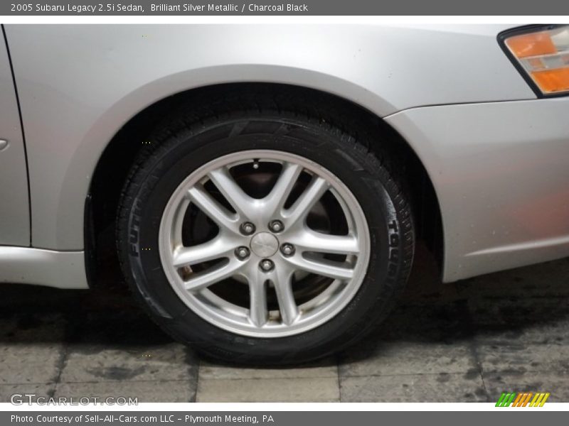 Brilliant Silver Metallic / Charcoal Black 2005 Subaru Legacy 2.5i Sedan