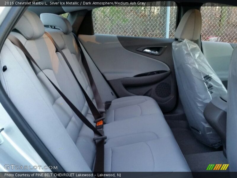 Silver Ice Metallic / Dark Atmosphere/Medium Ash Gray 2016 Chevrolet Malibu L