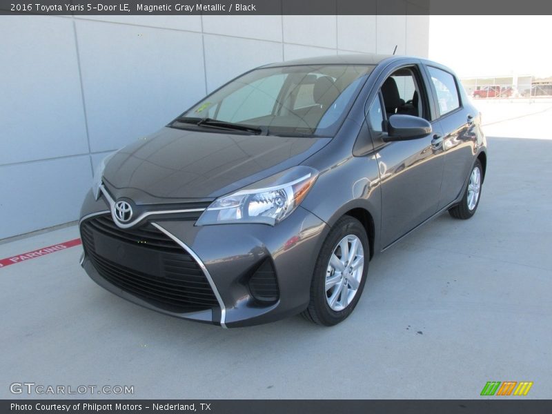 Magnetic Gray Metallic / Black 2016 Toyota Yaris 5-Door LE