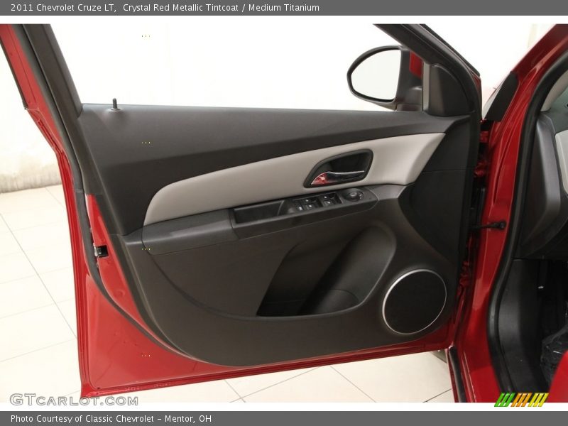 Door Panel of 2011 Cruze LT