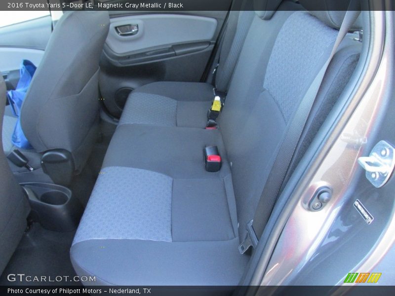 Magnetic Gray Metallic / Black 2016 Toyota Yaris 5-Door LE