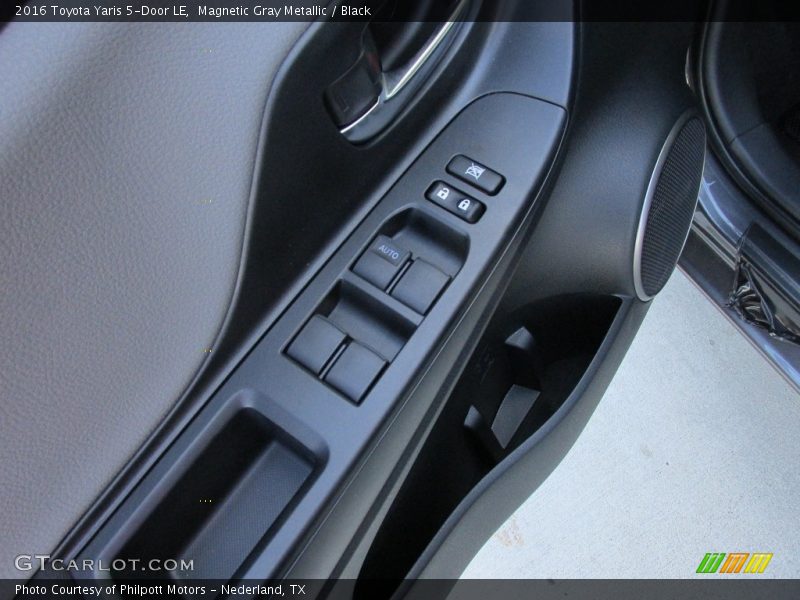 Magnetic Gray Metallic / Black 2016 Toyota Yaris 5-Door LE