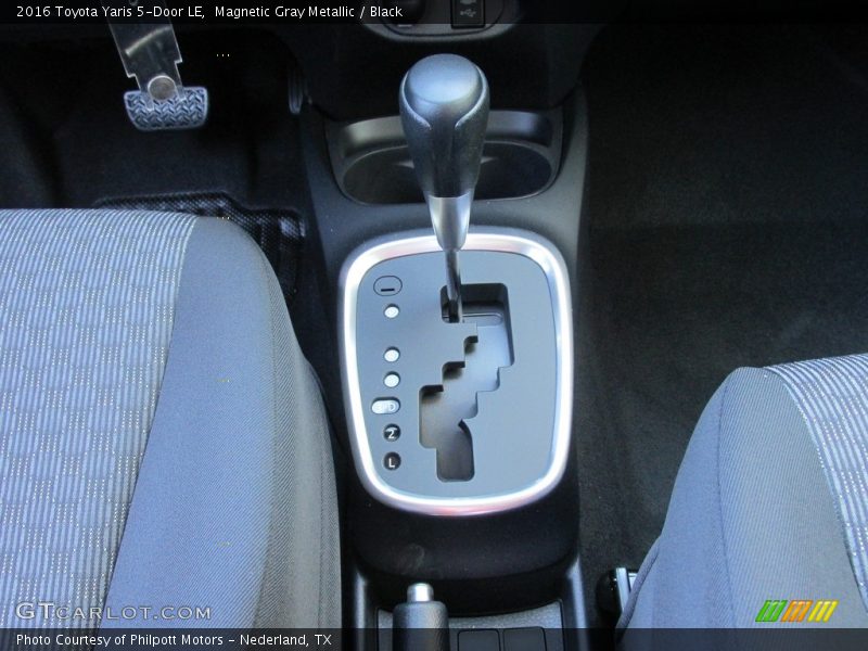 Magnetic Gray Metallic / Black 2016 Toyota Yaris 5-Door LE