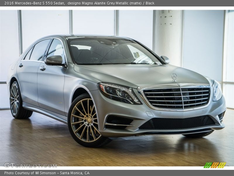 Front 3/4 View of 2016 S 550 Sedan