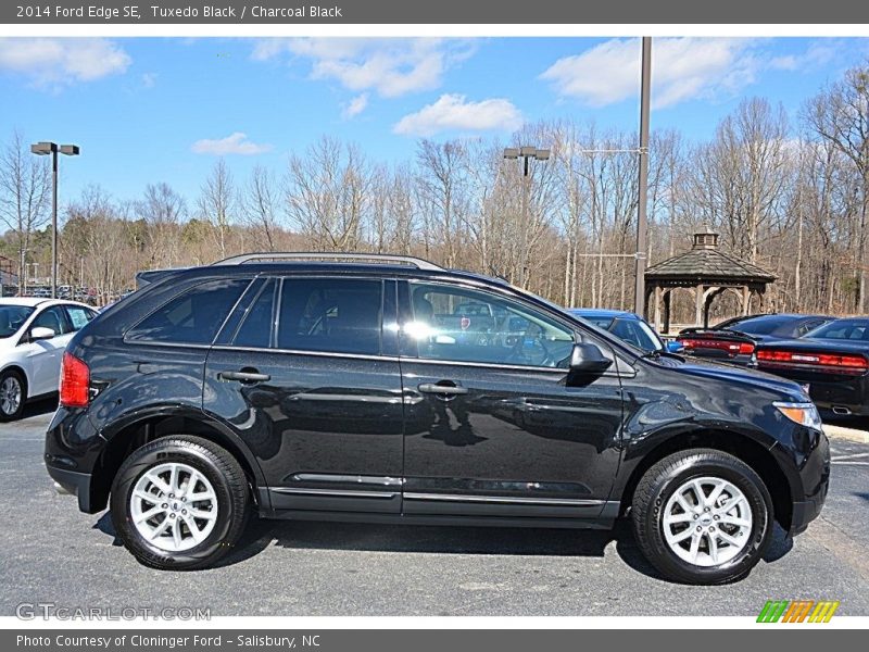 Tuxedo Black / Charcoal Black 2014 Ford Edge SE