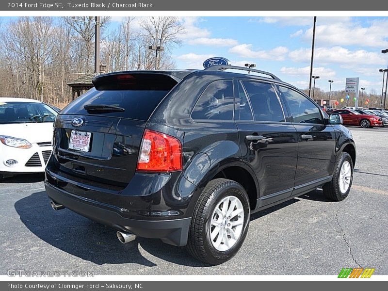 Tuxedo Black / Charcoal Black 2014 Ford Edge SE