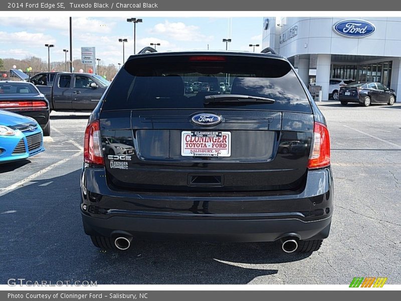 Tuxedo Black / Charcoal Black 2014 Ford Edge SE