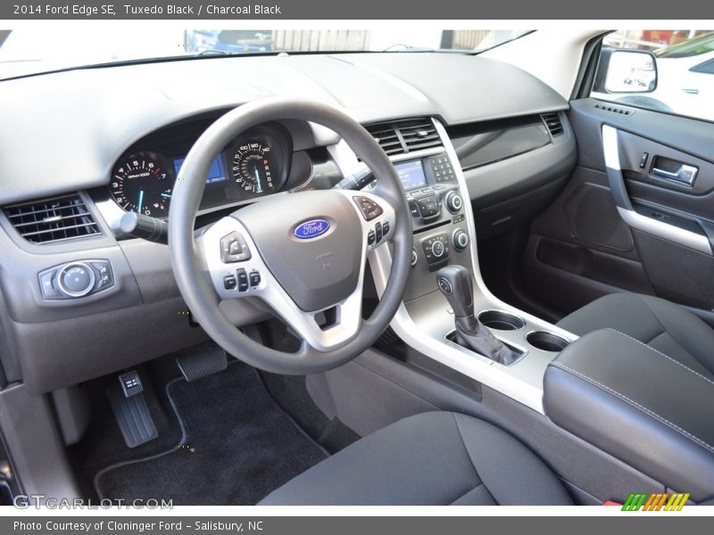 Tuxedo Black / Charcoal Black 2014 Ford Edge SE