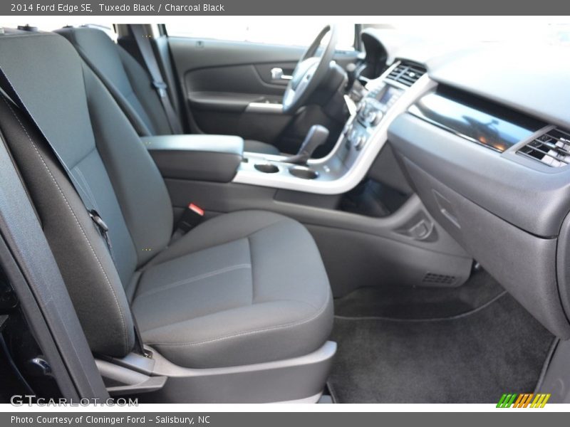 Tuxedo Black / Charcoal Black 2014 Ford Edge SE