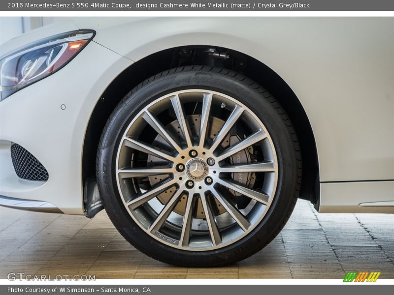 designo Cashmere White Metallic (matte) / Crystal Grey/Black 2016 Mercedes-Benz S 550 4Matic Coupe