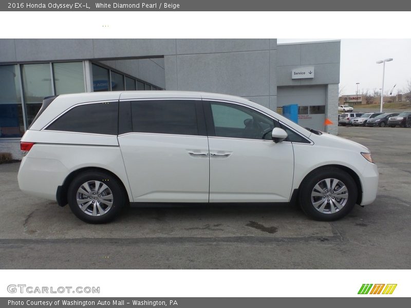 White Diamond Pearl / Beige 2016 Honda Odyssey EX-L