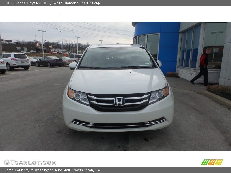 White Diamond Pearl / Beige 2016 Honda Odyssey EX-L