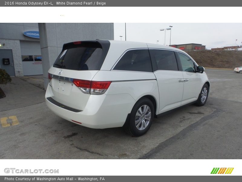 White Diamond Pearl / Beige 2016 Honda Odyssey EX-L