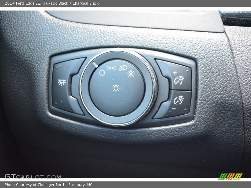 Tuxedo Black / Charcoal Black 2014 Ford Edge SE