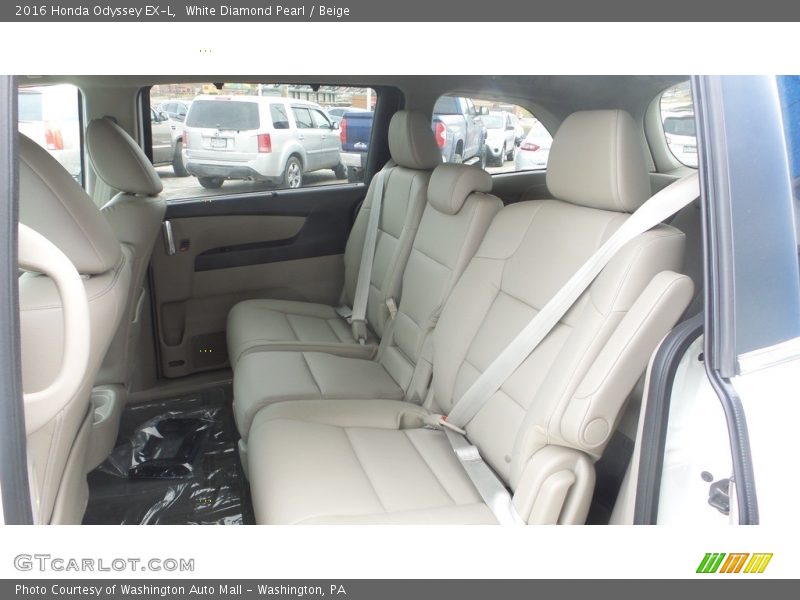 White Diamond Pearl / Beige 2016 Honda Odyssey EX-L