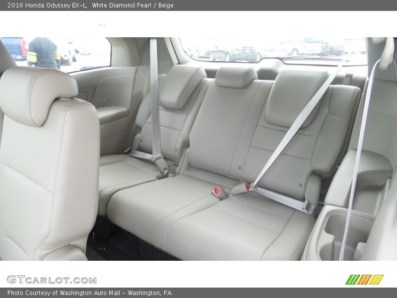 White Diamond Pearl / Beige 2016 Honda Odyssey EX-L