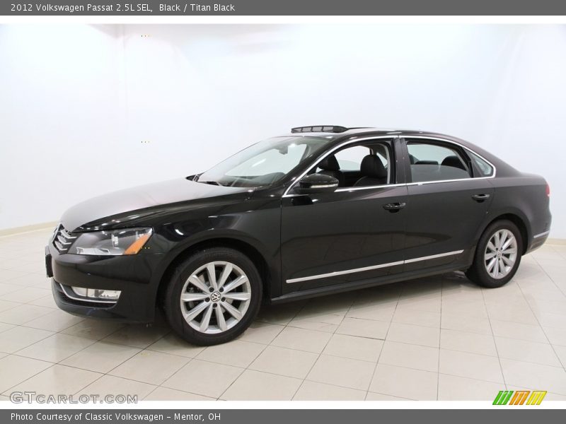 Black / Titan Black 2012 Volkswagen Passat 2.5L SEL