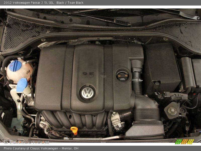Black / Titan Black 2012 Volkswagen Passat 2.5L SEL