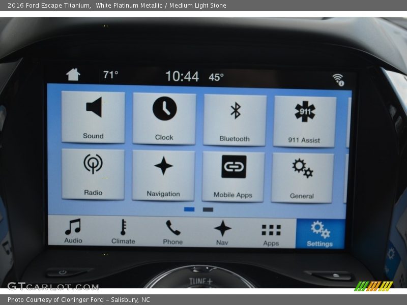 White Platinum Metallic / Medium Light Stone 2016 Ford Escape Titanium