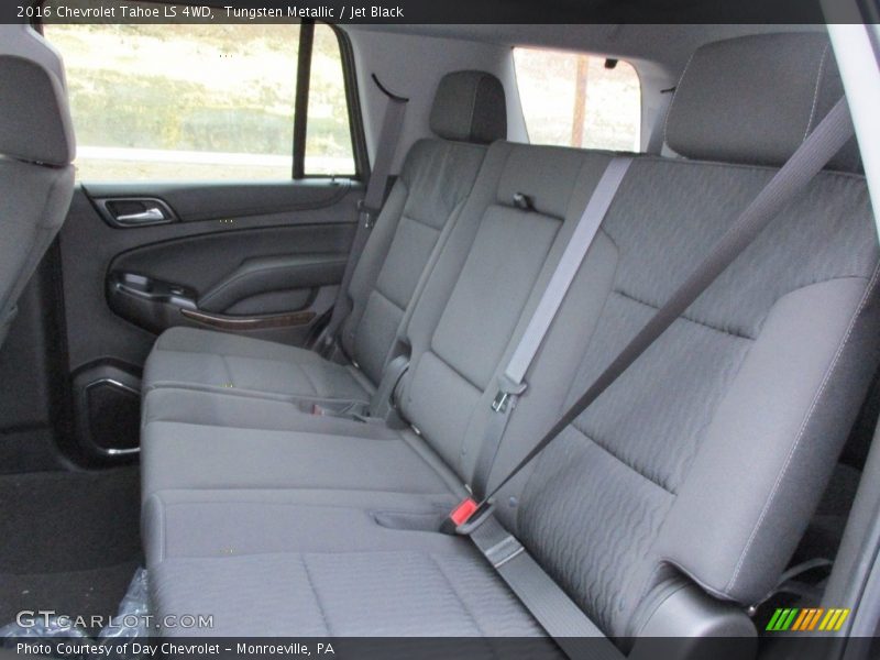 Tungsten Metallic / Jet Black 2016 Chevrolet Tahoe LS 4WD