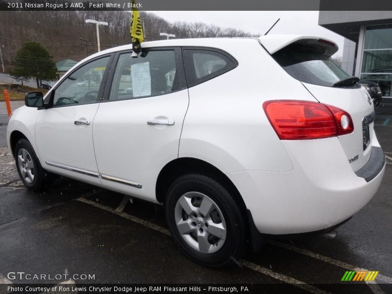 Pearl White / Black 2011 Nissan Rogue S AWD