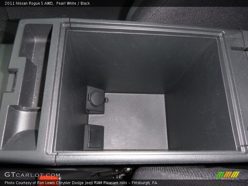 Pearl White / Black 2011 Nissan Rogue S AWD
