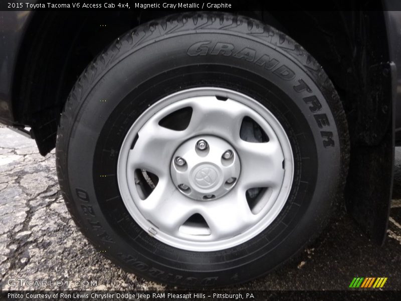Magnetic Gray Metallic / Graphite 2015 Toyota Tacoma V6 Access Cab 4x4