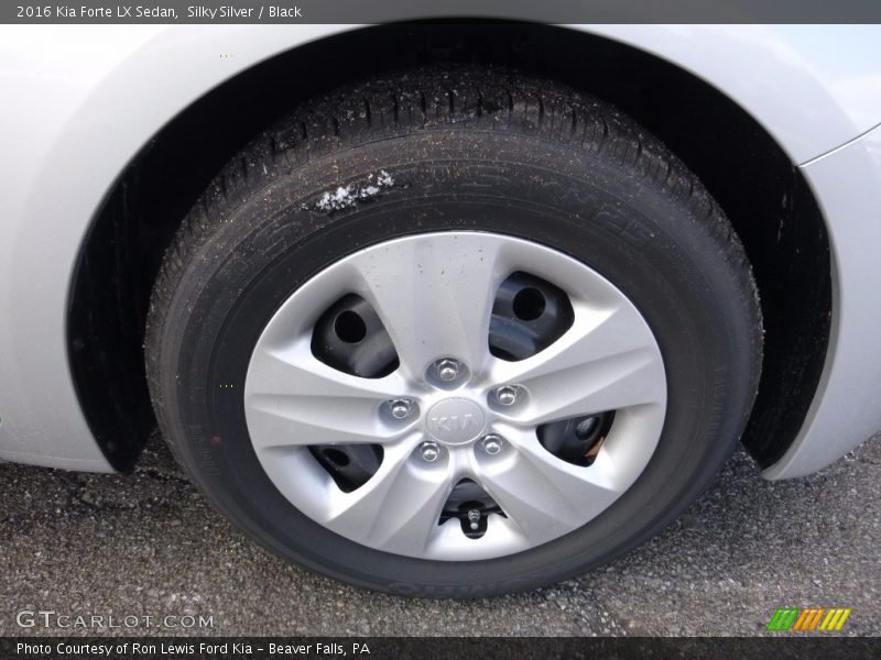 Silky Silver / Black 2016 Kia Forte LX Sedan