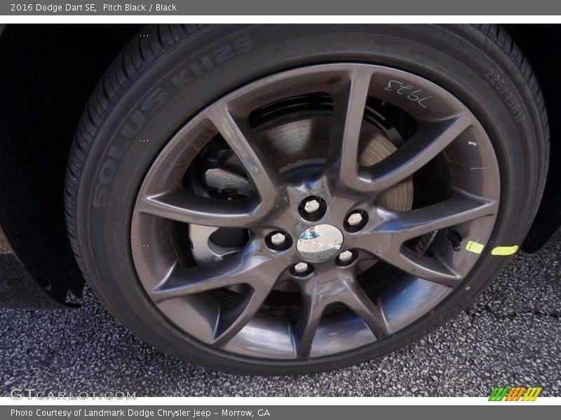 Pitch Black / Black 2016 Dodge Dart SE