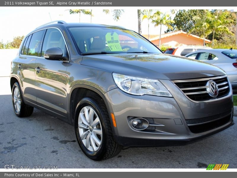 Alpine Gray Metallic / Sandstone 2011 Volkswagen Tiguan SE