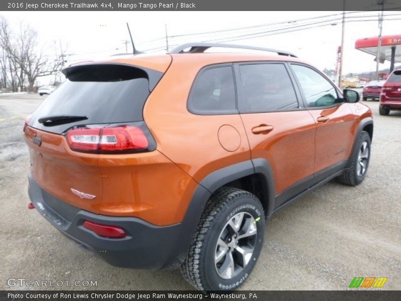 Mango Tango Pearl / Black 2016 Jeep Cherokee Trailhawk 4x4