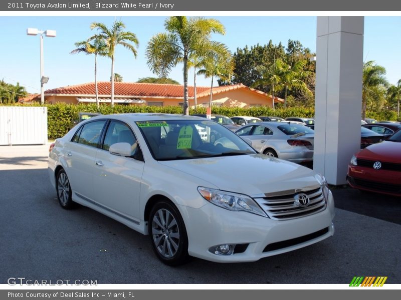 Blizzard White Pearl / Ivory 2011 Toyota Avalon Limited