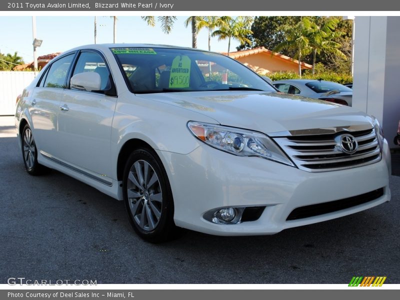 Blizzard White Pearl / Ivory 2011 Toyota Avalon Limited