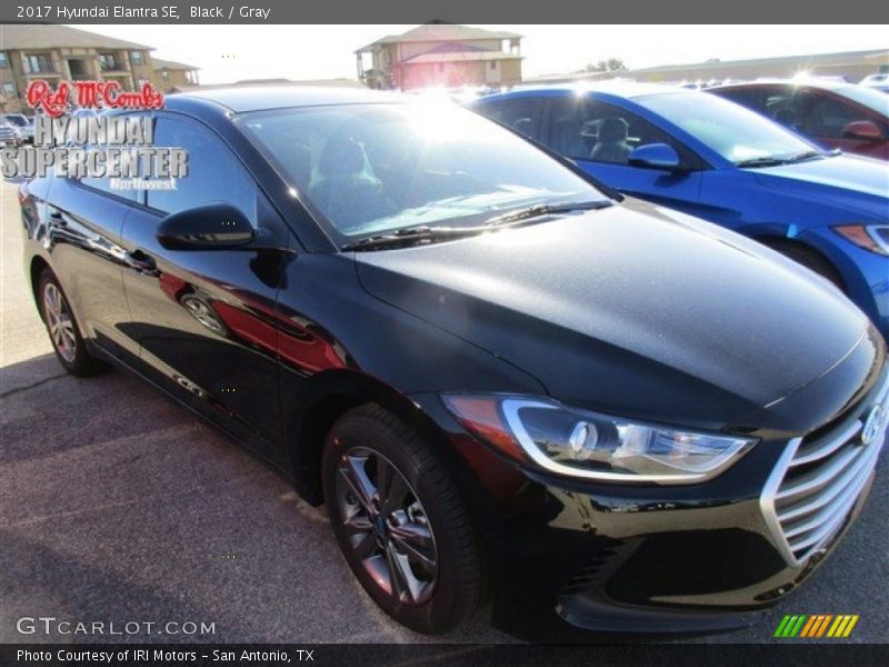 Black / Gray 2017 Hyundai Elantra SE