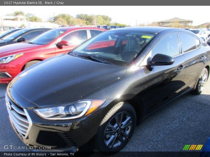 Black / Gray 2017 Hyundai Elantra SE