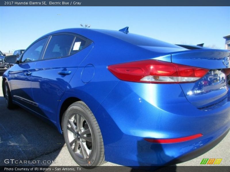 Electric Blue / Gray 2017 Hyundai Elantra SE