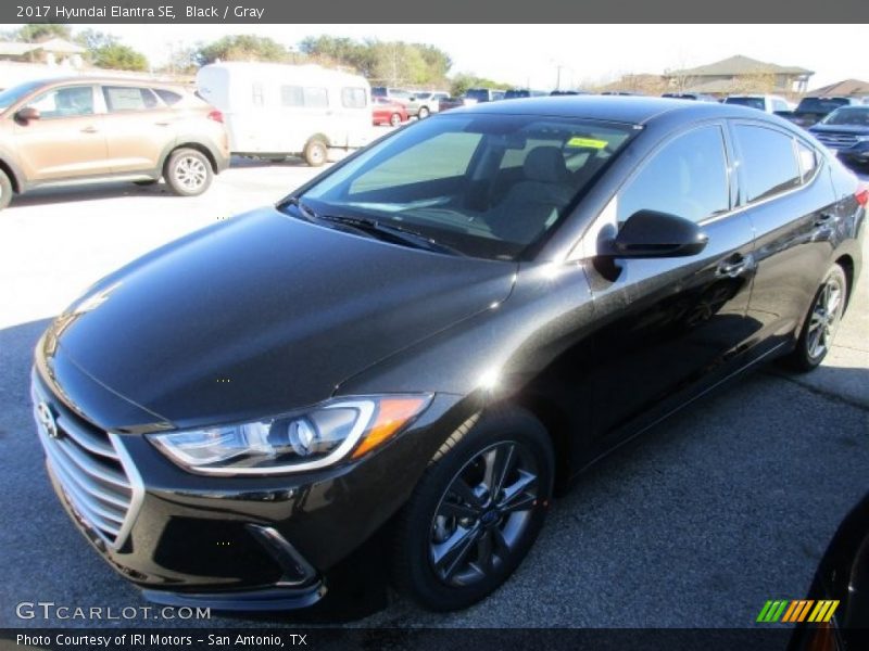 Black / Gray 2017 Hyundai Elantra SE