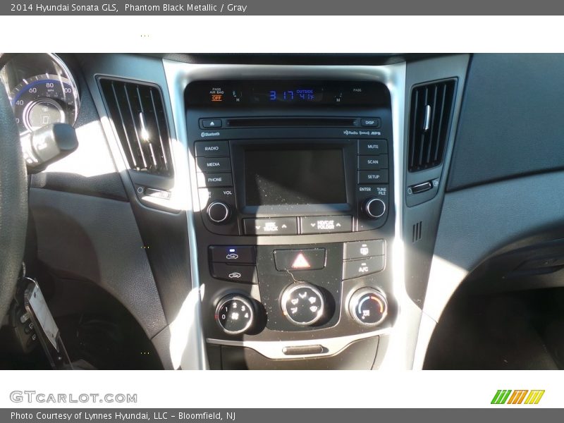 Phantom Black Metallic / Gray 2014 Hyundai Sonata GLS