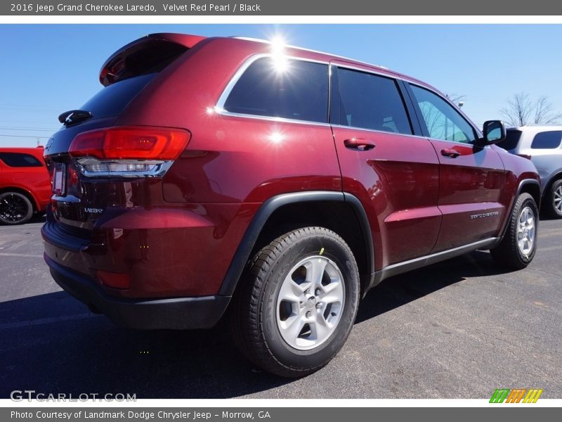 Velvet Red Pearl / Black 2016 Jeep Grand Cherokee Laredo