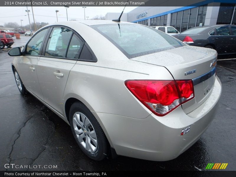 Champagne Silver Metallic / Jet Black/Medium Titanium 2014 Chevrolet Cruze LS