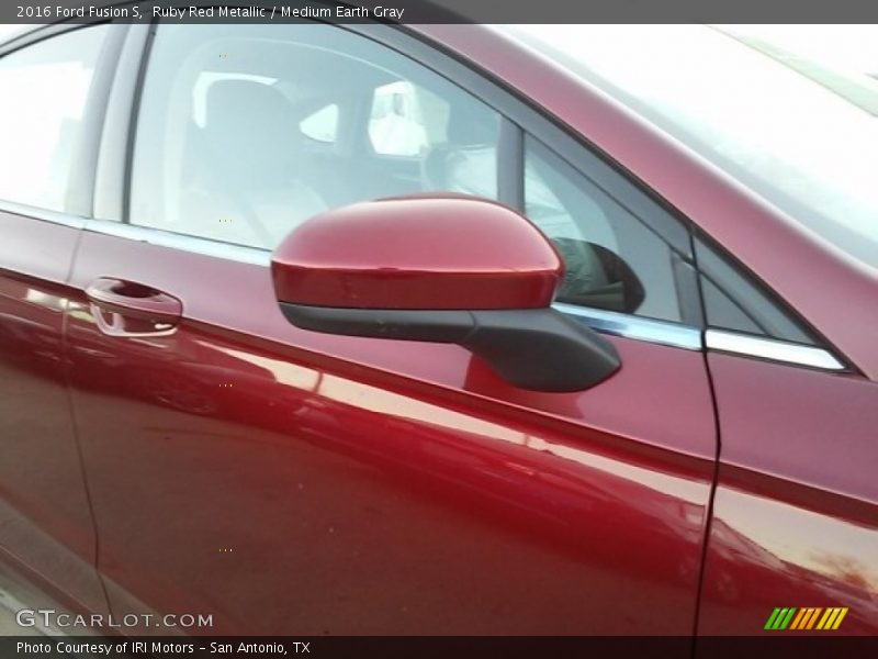 Ruby Red Metallic / Medium Earth Gray 2016 Ford Fusion S