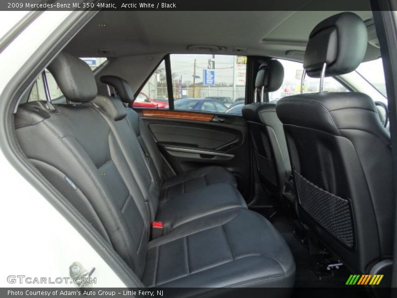 Arctic White / Black 2009 Mercedes-Benz ML 350 4Matic