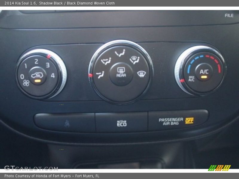 Shadow Black / Black Diamond Woven Cloth 2014 Kia Soul 1.6