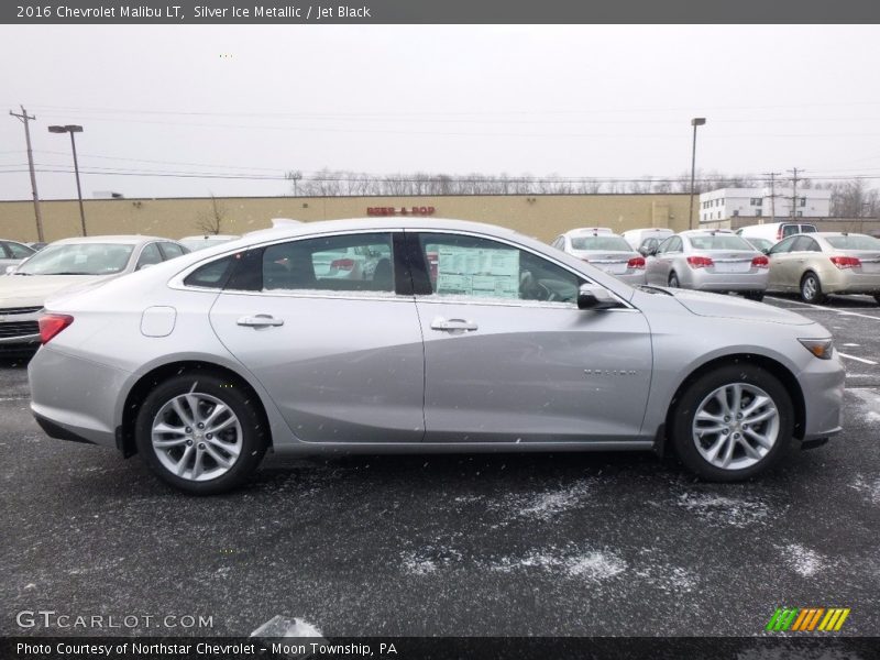 Silver Ice Metallic / Jet Black 2016 Chevrolet Malibu LT