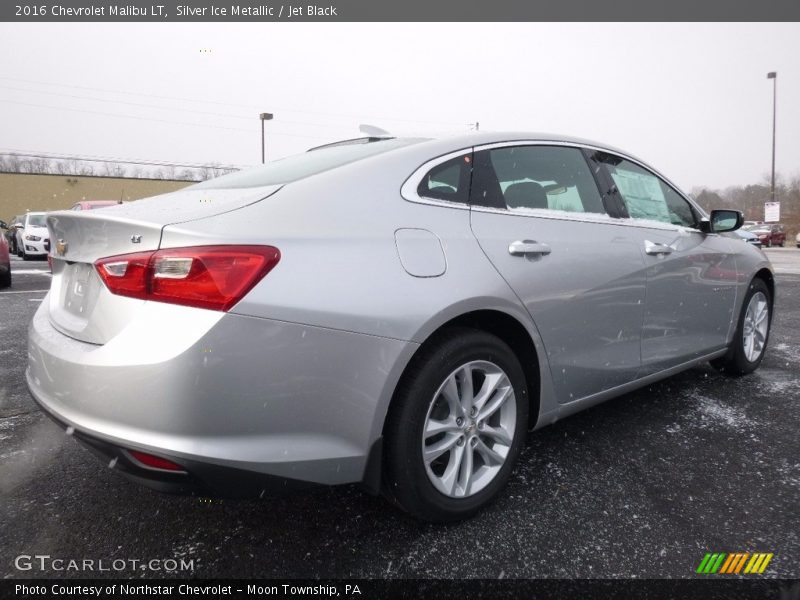 Silver Ice Metallic / Jet Black 2016 Chevrolet Malibu LT