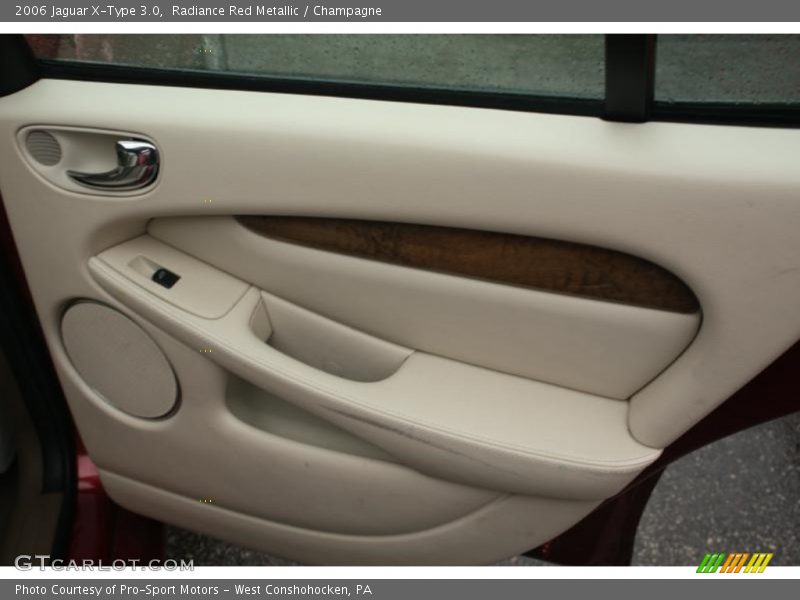 Radiance Red Metallic / Champagne 2006 Jaguar X-Type 3.0