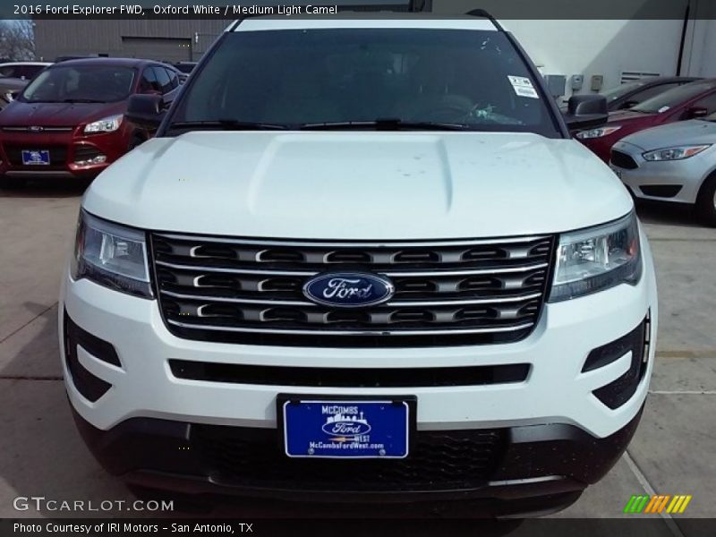 Oxford White / Medium Light Camel 2016 Ford Explorer FWD