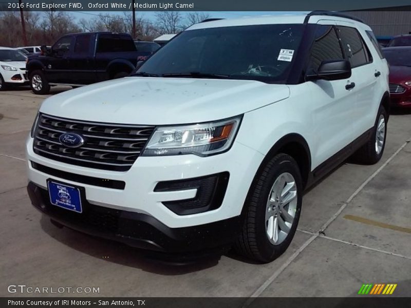 Oxford White / Medium Light Camel 2016 Ford Explorer FWD